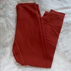 Lululemon aligns 25”